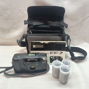 RICOH FF-7 AF SYSTEM Vtg 35mm Camera With 1:3.5 f=35mm Lens & Film Needs Battery